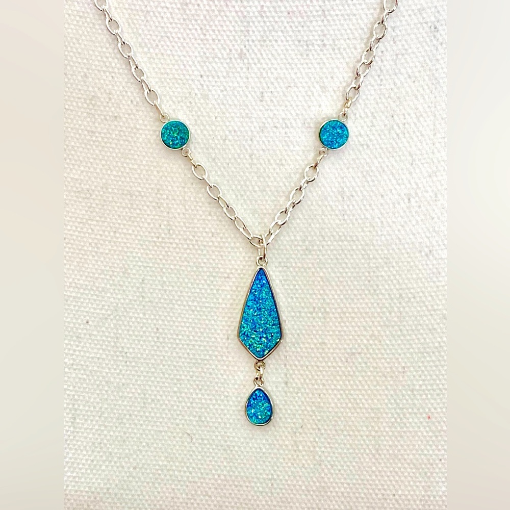 COPY🎉Host Pick🎉 Gorgeous Blue/Green Druzy Quartz Silver Statement Necklace NWT